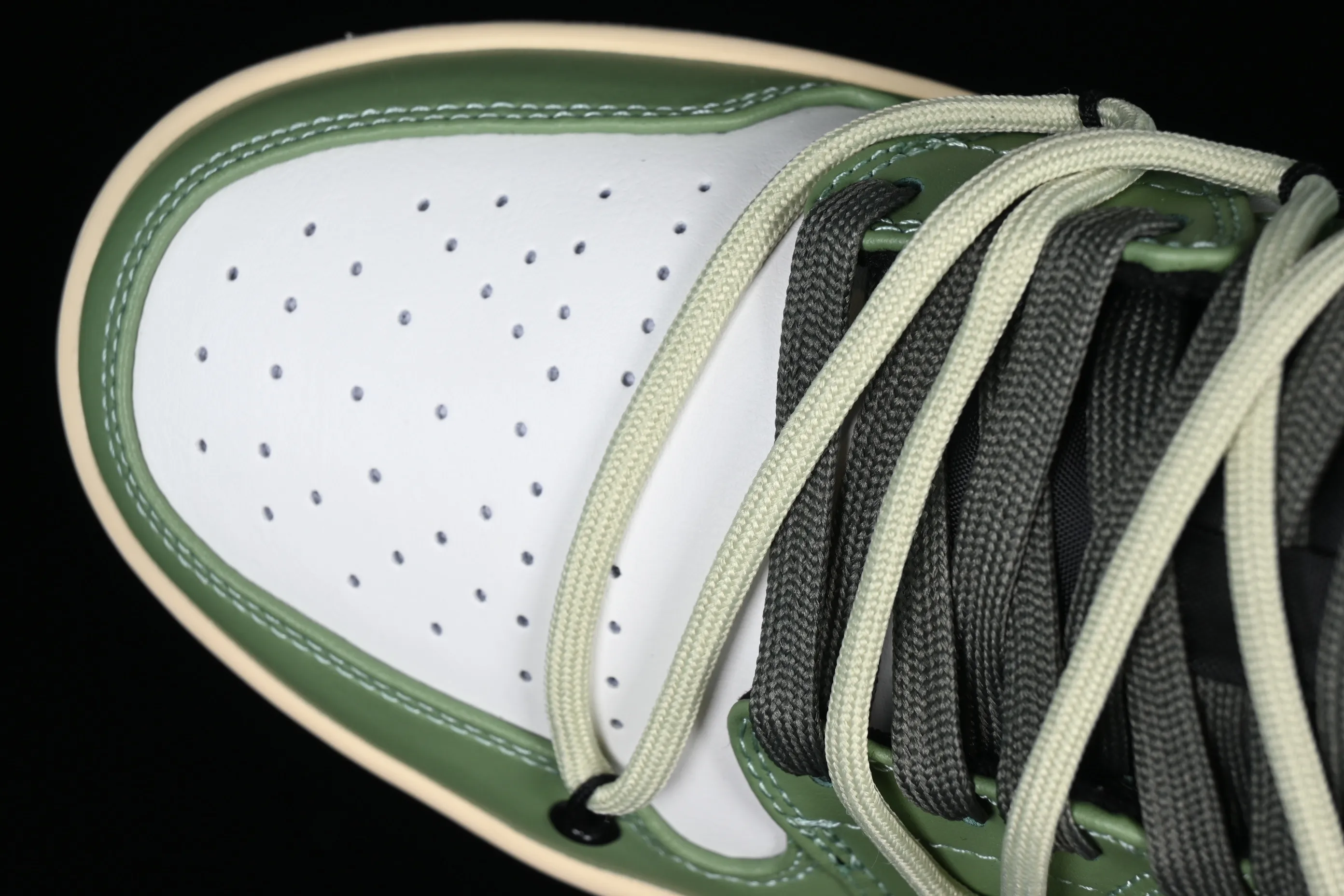 All categories Air Jordan Jordan series basketball shoes Air Jordan 1 Low Z version Air Jordan 1 Low AJ1 Joe 1 strap deconstruction low-top basketball shoes 553558-062